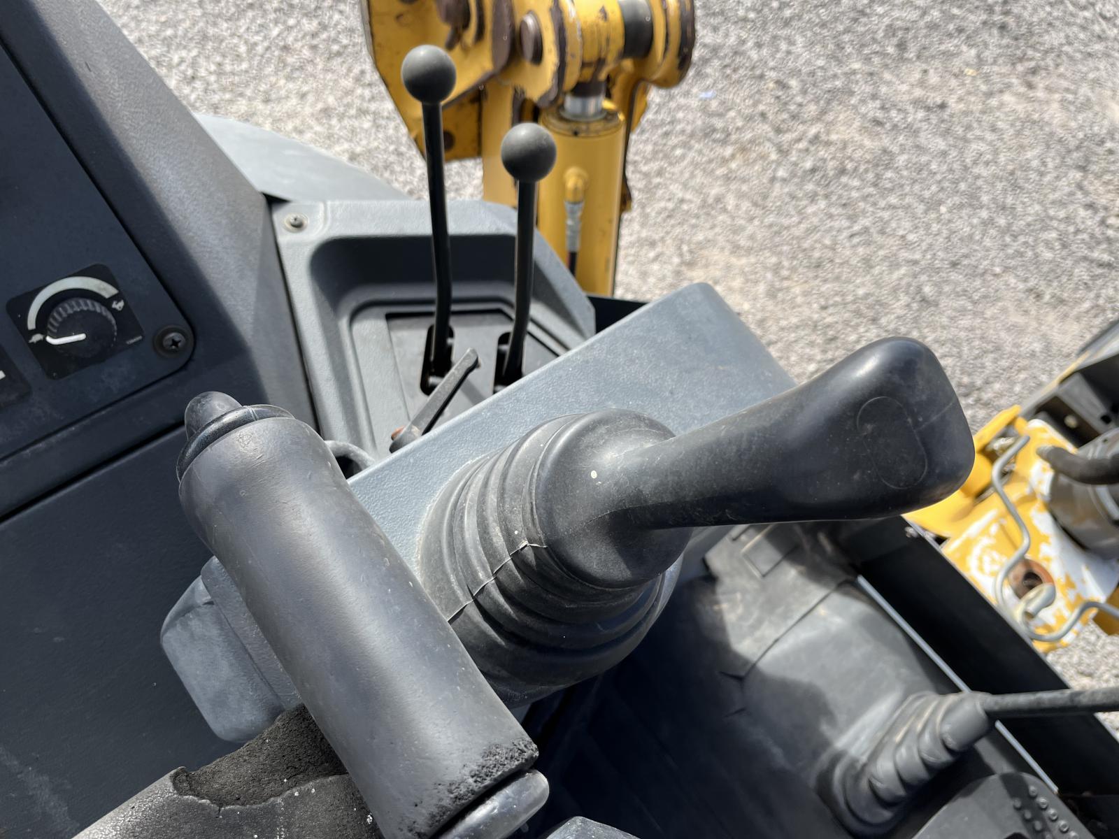 ./imagenes/INVOICE/2019/17207/JOHN DEERE 310SK (17).JPG